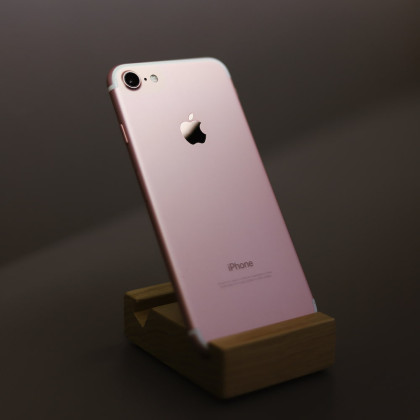 б/у iPhone 7 128GB, отличное состояние (Rose Gold)
